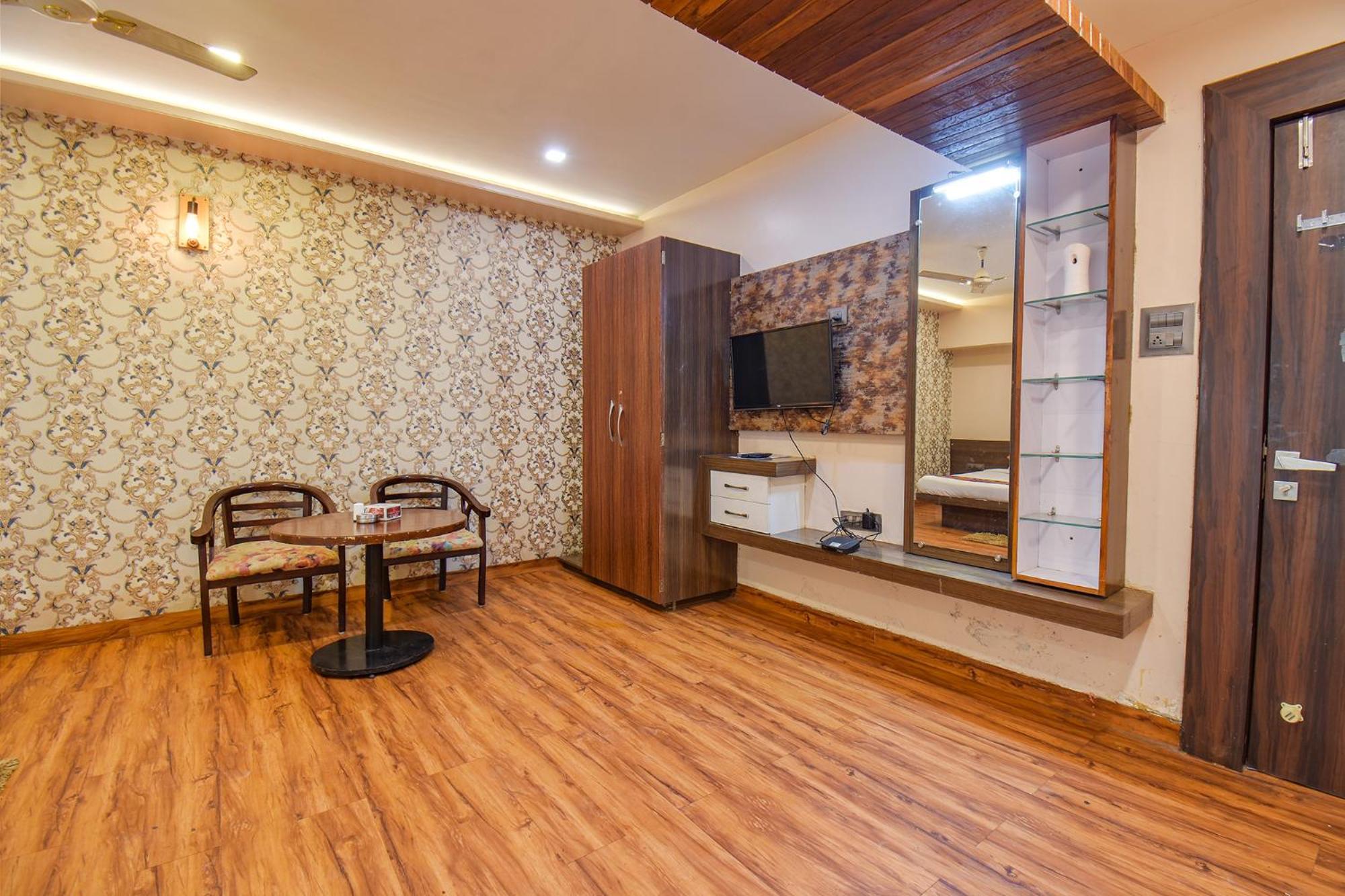 Fabexpress Glory - Nr Skywalk Bridge Hotel Pimpri-Chinchwad Ngoại thất bức ảnh