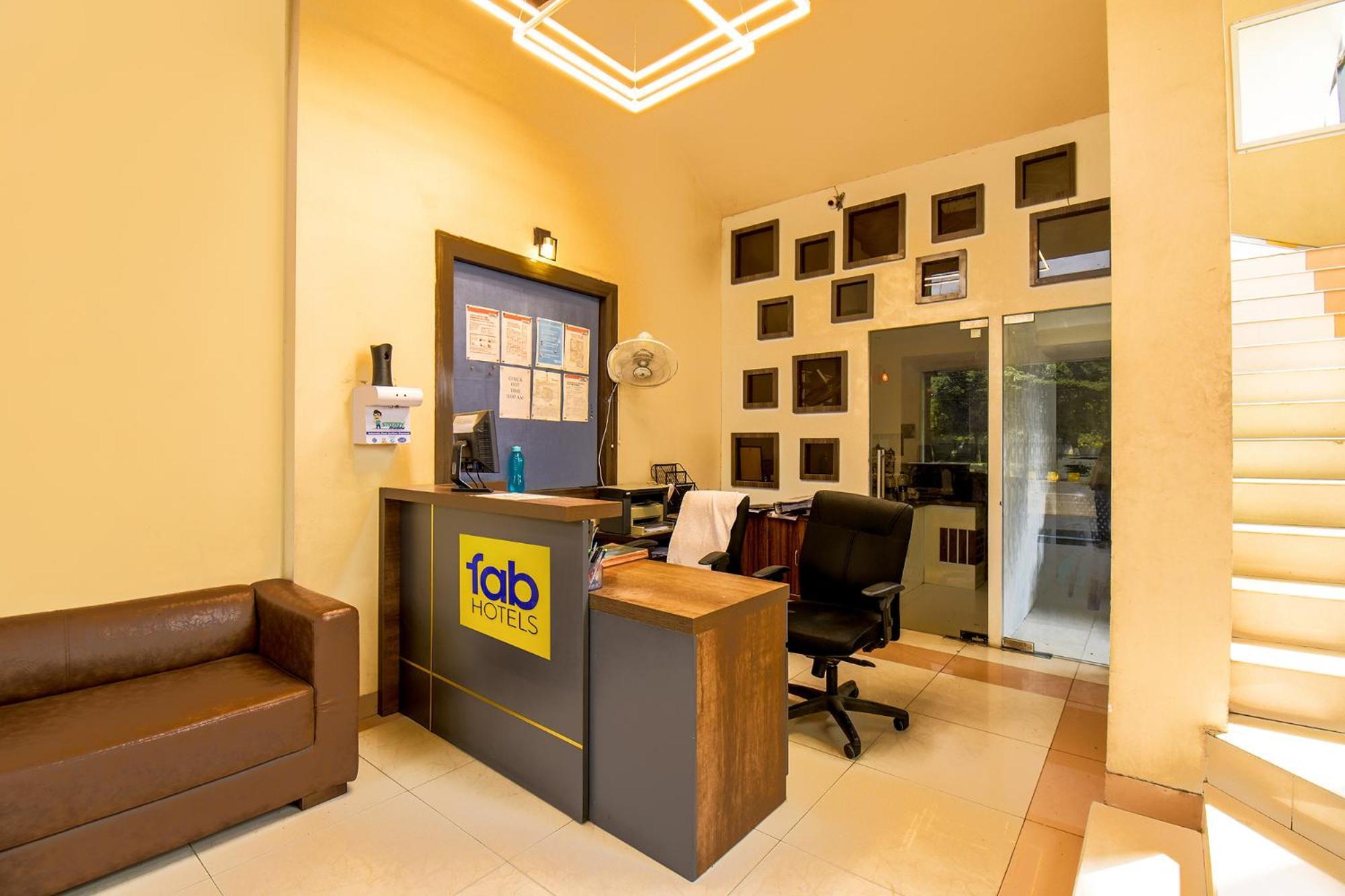 Fabexpress Glory - Nr Skywalk Bridge Hotel Pimpri-Chinchwad Ngoại thất bức ảnh