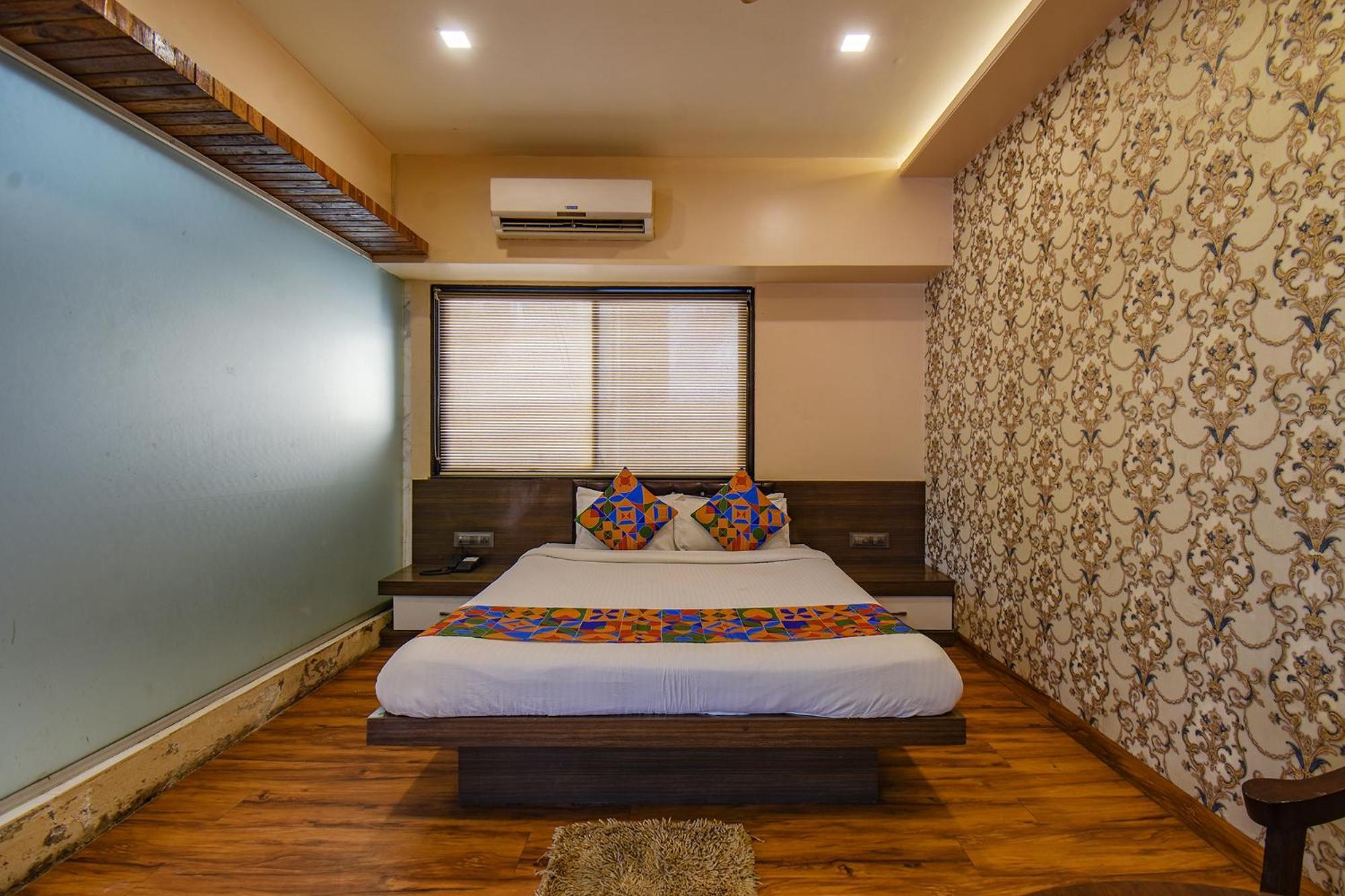 Fabexpress Glory - Nr Skywalk Bridge Hotel Pimpri-Chinchwad Ngoại thất bức ảnh